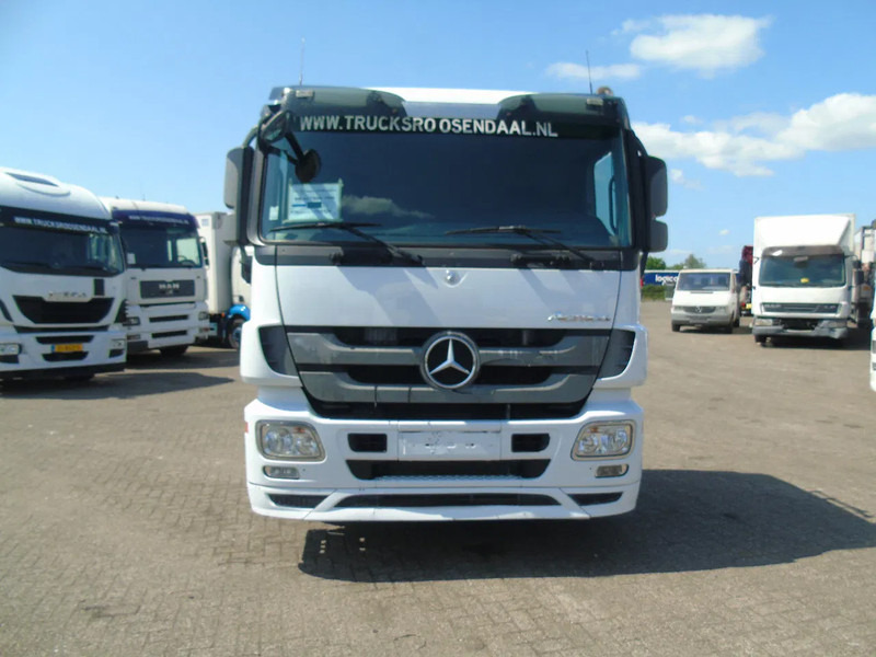 Тягач Mercedes-Benz Actros 1846 + RETARDER + EURO 5 + MP3 + 2 PEDALS + PTO: фото 6