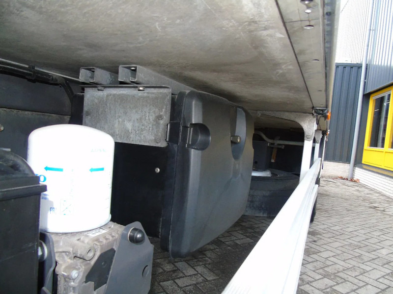 Рефрижератор Volvo FE 260 + THERMO KING + DHOLLANDIA LOADLIFT: фото 8 Рефрижератор Volvo FE 260 + THERMO KING + DHOLLANDIA LOADLIFT: фото 8