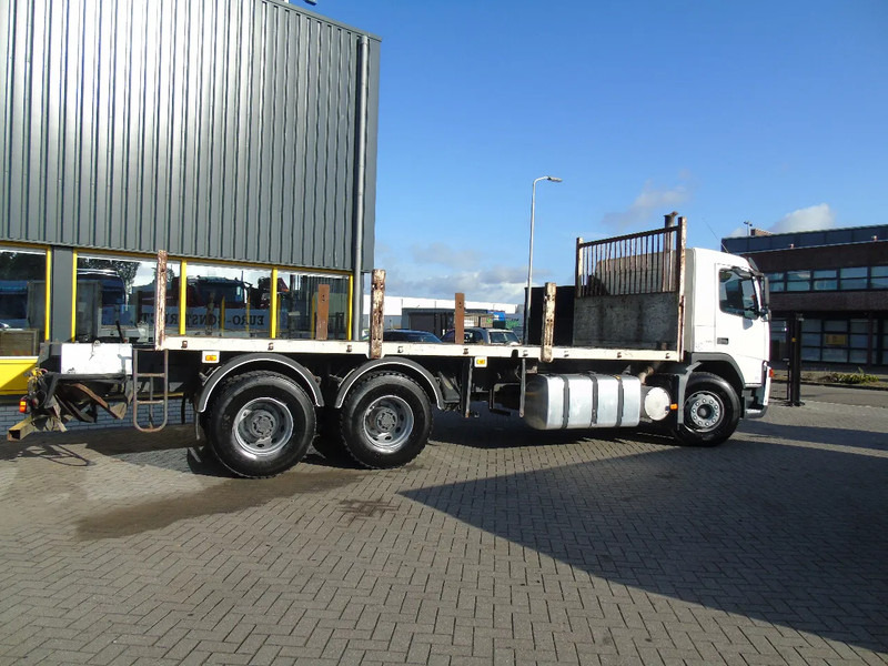 Volvo FM 420 + 6x4 + steel big axle + manual - Грузовик бортовой/ Платформа: фото 3 Volvo FM 420 + 6x4 + steel big axle + manual - Грузовик бортовой/ Платформа: фото 3