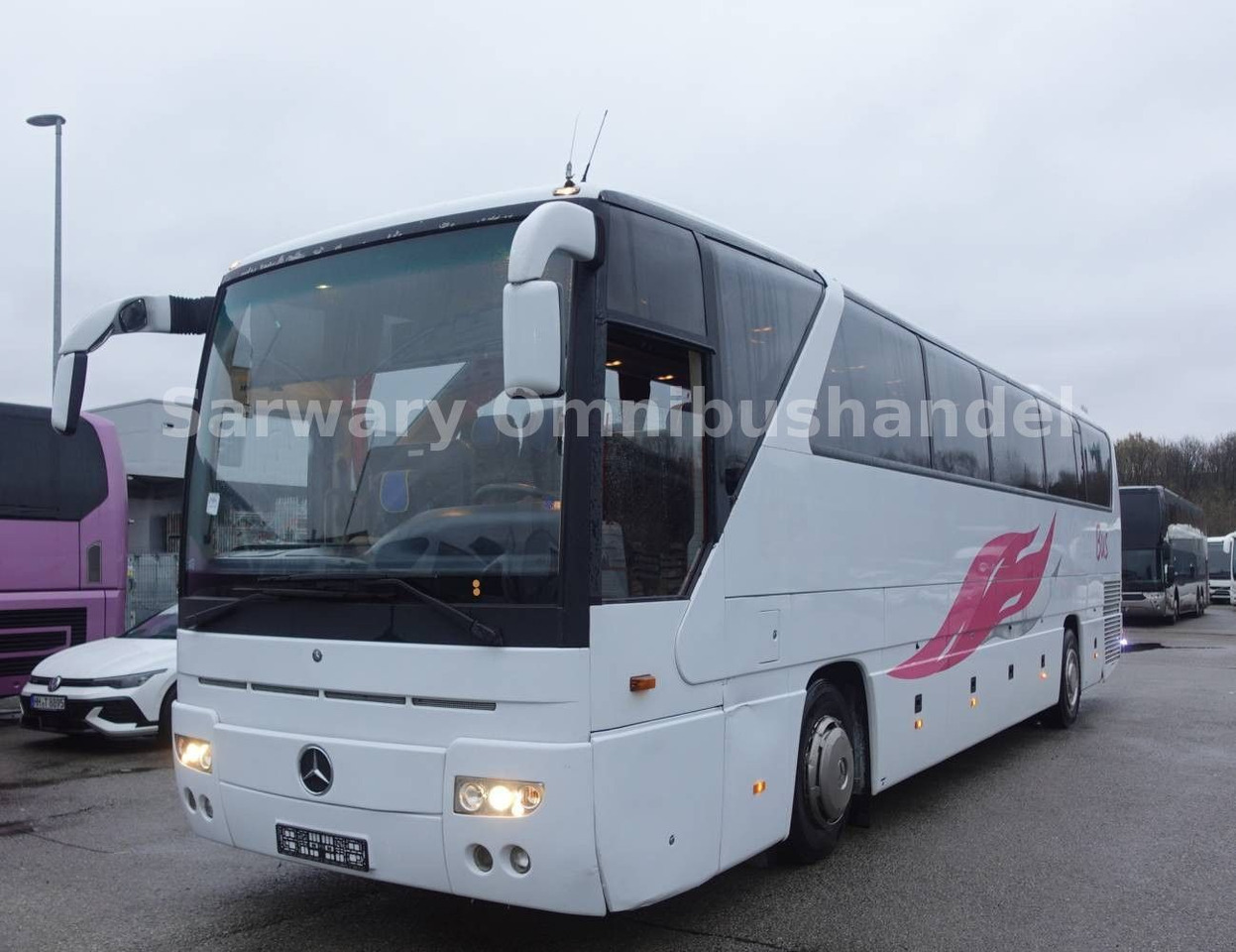 Mercedes-Benz 350 Tourismo 15 RHD*V8*404*55-Sitze*Klima*6-Gang - Туристический автобус: фото 2 Mercedes-Benz 350 Tourismo 15 RHD*V8*404*55-Sitze*Klima*6-Gang - Туристический автобус: фото 2