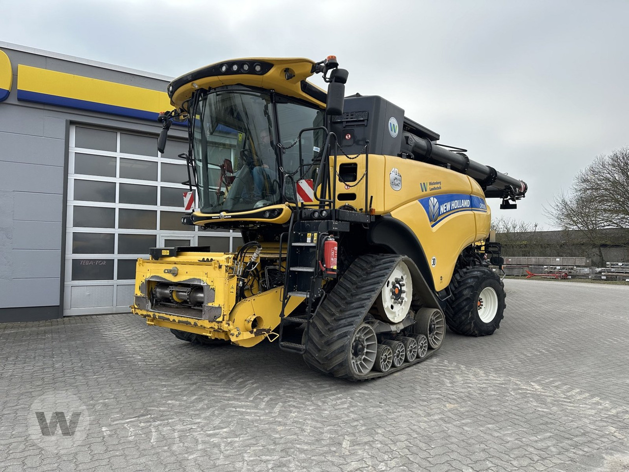 New Holland CR 10.90 - Зерноуборочный комбайн: фото 3 New Holland CR 10.90 - Зерноуборочный комбайн: фото 3