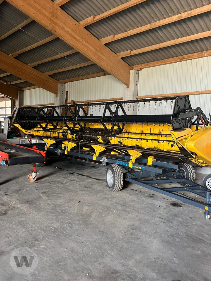 New Holland CR 8080 - Зерноуборочный комбайн: фото 2 New Holland CR 8080 - Зерноуборочный комбайн: фото 2