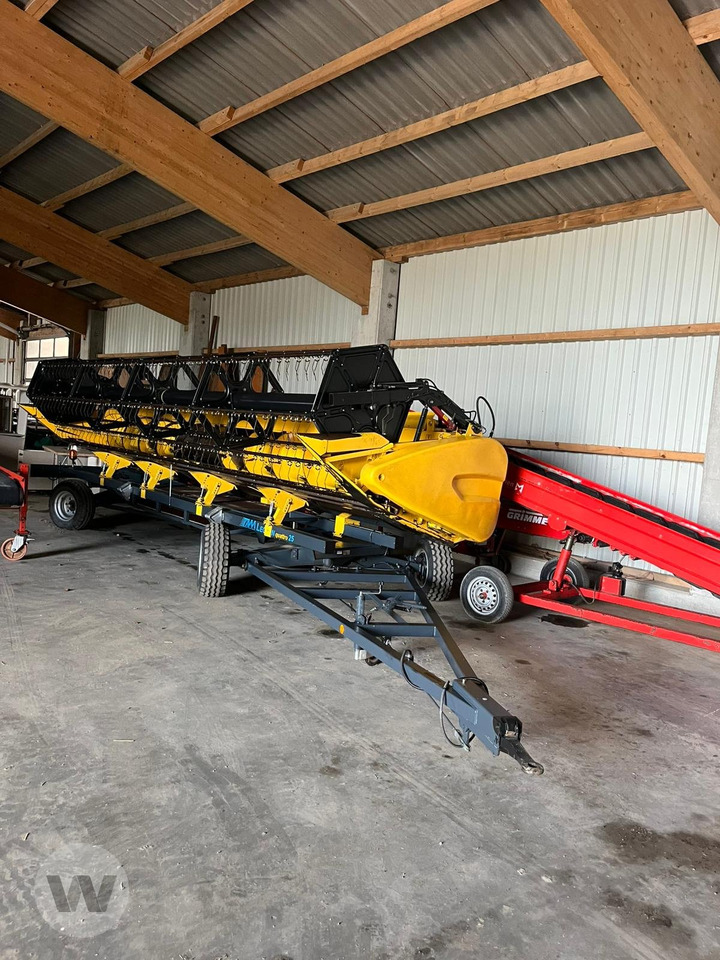 New Holland CR 8080 - Зерноуборочный комбайн: фото 4 New Holland CR 8080 - Зерноуборочный комбайн: фото 4