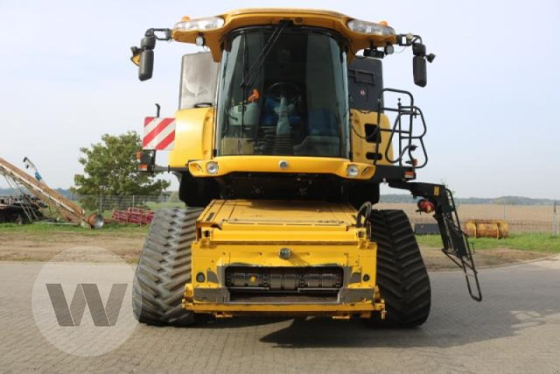 New Holland CR 9090 SCR - Зерноуборочный комбайн: фото 3 New Holland CR 9090 SCR - Зерноуборочный комбайн: фото 3