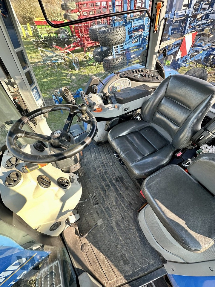 Трактор New Holland T 8.360: фото 8