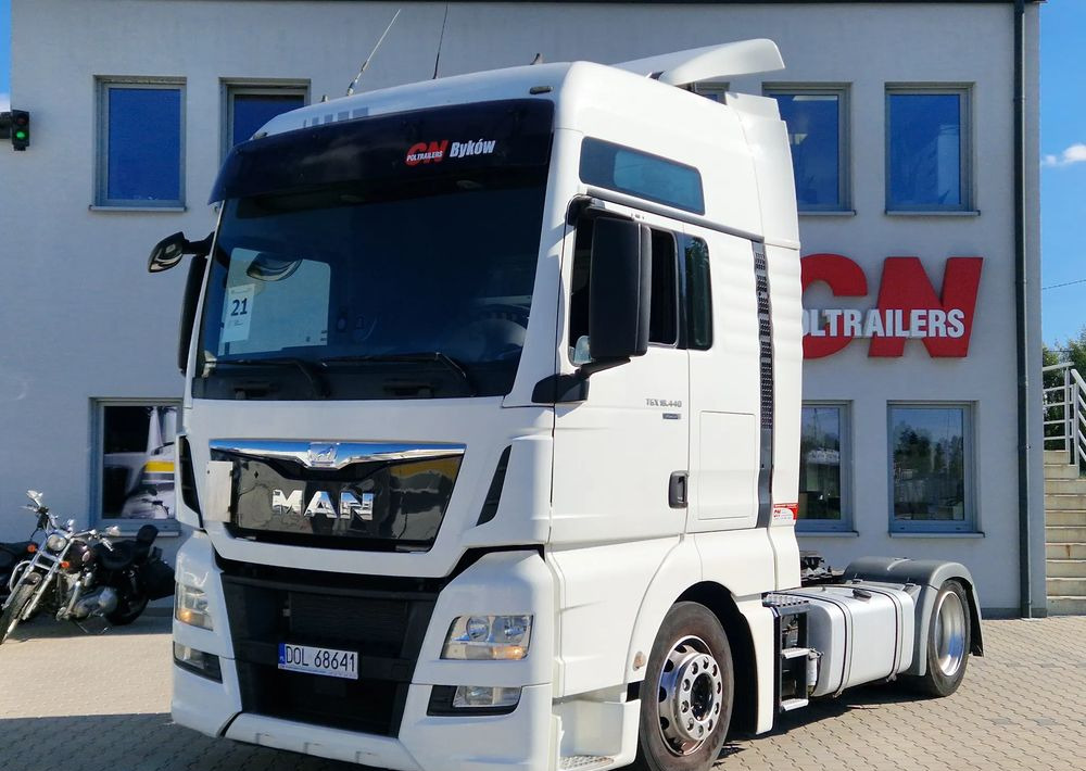 MAN TGX 18.440 XXL LOW DECK Automat - Тягач: фото 2 MAN TGX 18.440 XXL LOW DECK Automat - Тягач: фото 2