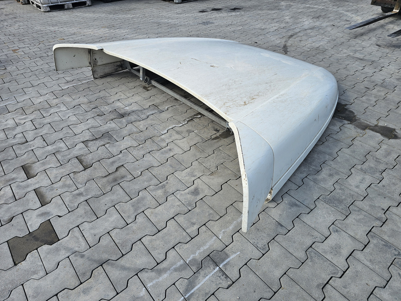 DAF XF105 SPACE CAB / ROOF SPOILER - Аэродинамика/ Спойлеры: фото 3 DAF XF105 SPACE CAB / ROOF SPOILER - Аэродинамика/ Спойлеры: фото 3