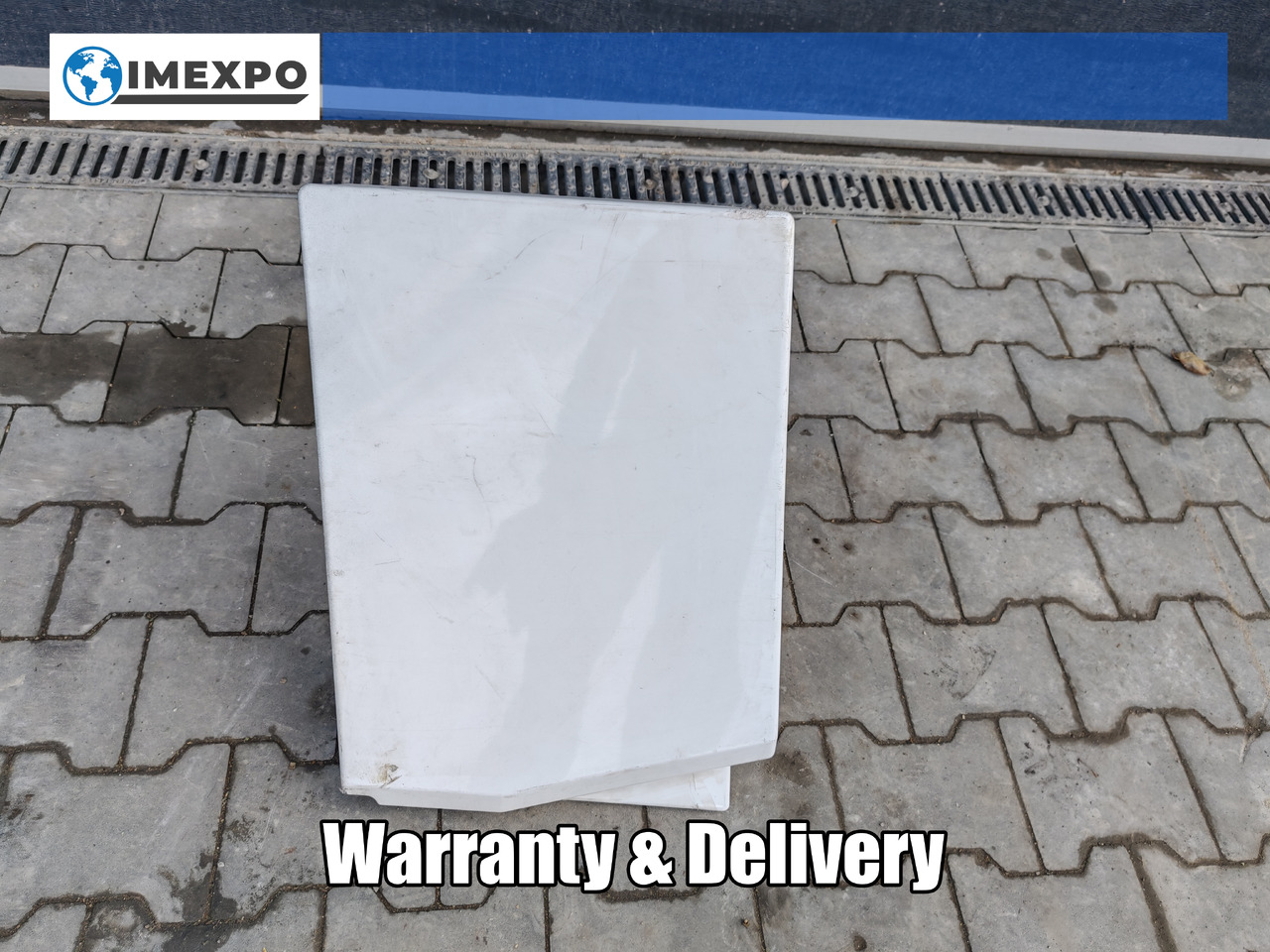 RENAULT RANGE T EURO 6 / HIGH CAB / LEFT SPOILER EXTENDER - Аэродинамика/ Спойлеры: фото 1 RENAULT RANGE T EURO 6 / HIGH CAB / LEFT SPOILER EXTENDER - Аэродинамика/ Спойлеры: фото 1