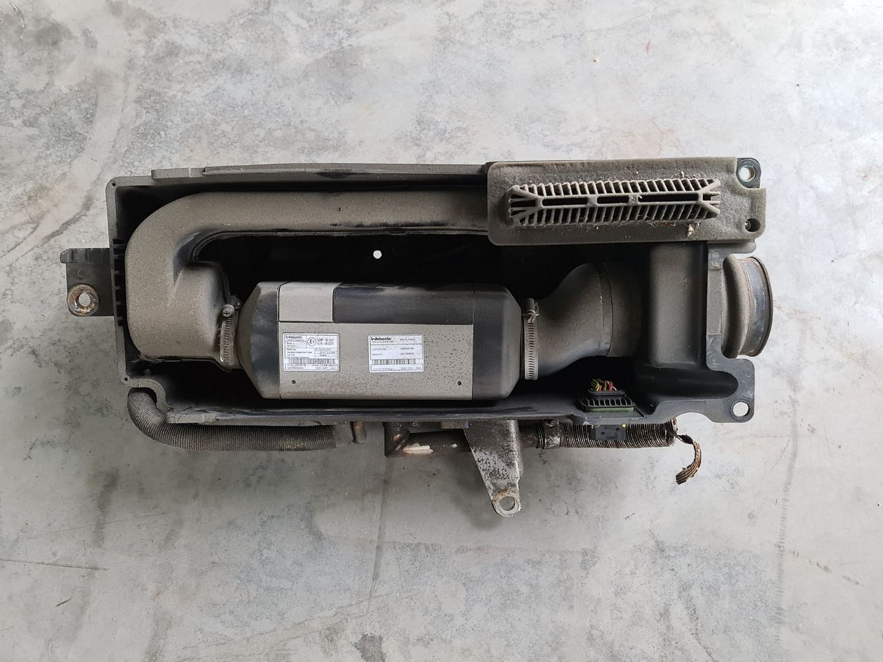 RENAULT RANGE T / WEBASTO AIR TOP EVO 2000 - Отопление/ Вентиляция: фото 2 RENAULT RANGE T / WEBASTO AIR TOP EVO 2000 - Отопление/ Вентиляция: фото 2