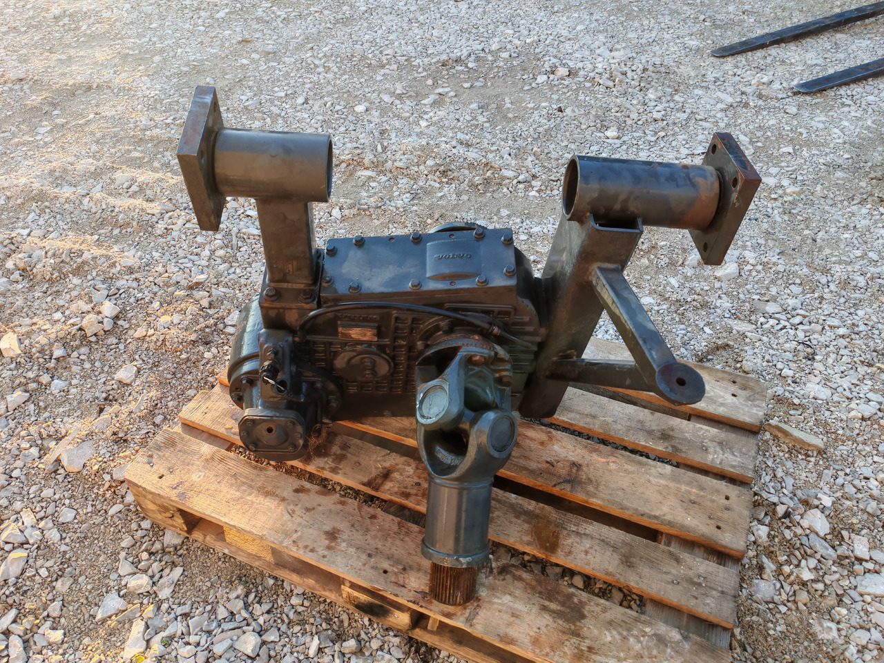 VOLVO FM FM FMX / TRANSFER CASE 4x4 6x6 8x8 / VT2501TB -B / 1,040:1 - Трансмиссия: фото 3 VOLVO FM FM FMX / TRANSFER CASE 4x4 6x6 8x8 / VT2501TB -B / 1,040:1 - Трансмиссия: фото 3