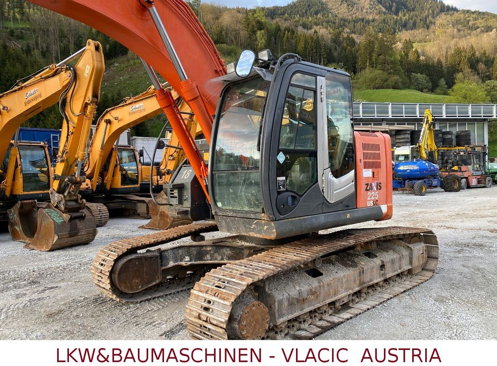 Hitachi ZX 225 USLC-3 - Гусеничный экскаватор: фото 3 Hitachi ZX 225 USLC-3 - Гусеничный экскаватор: фото 3