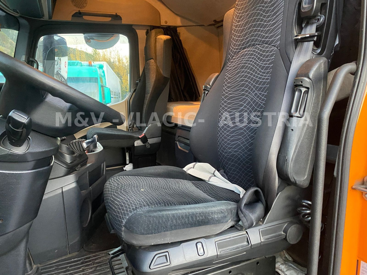 Mercedes-Benz 2542 в лизинг Mercedes-Benz 2542: фото 8 Mercedes-Benz 2542 в лизинг Mercedes-Benz 2542: фото 8