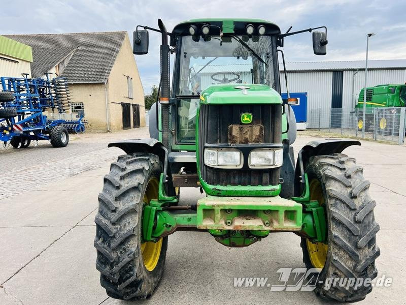 John Deere 6920 - Трактор: фото 2 John Deere 6920 - Трактор: фото 2