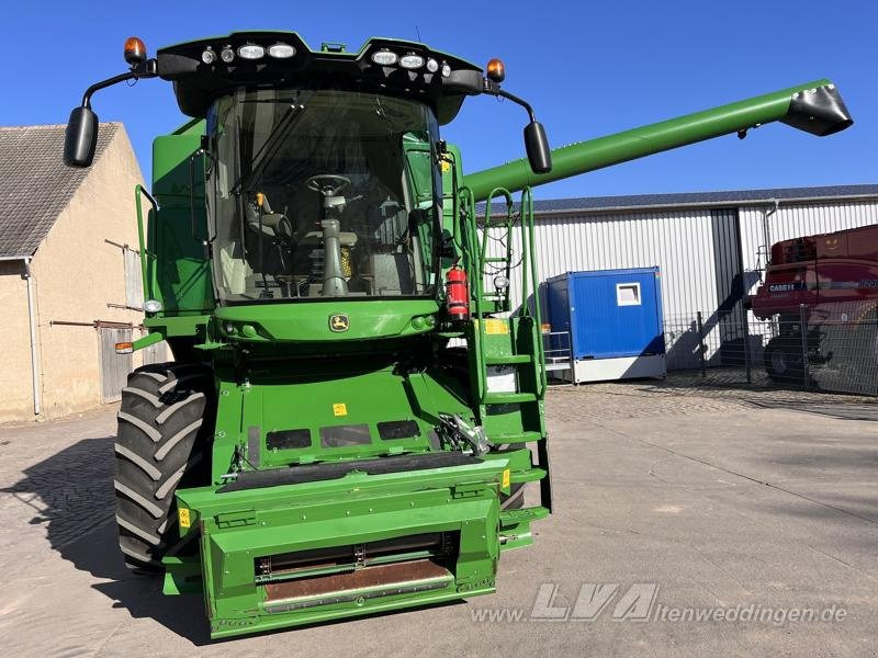 John Deere W550 - Зерноуборочный комбайн: фото 3 John Deere W550 - Зерноуборочный комбайн: фото 3