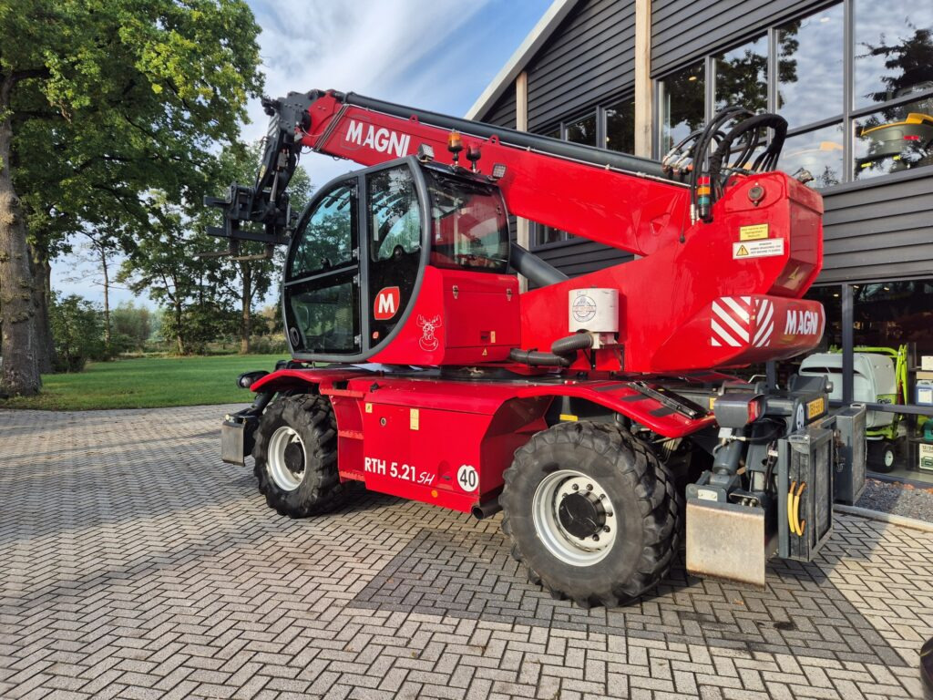 MAGNI RTH 5.21 SH - Телескопический погрузчик: фото 3 MAGNI RTH 5.21 SH - Телескопический погрузчик: фото 3