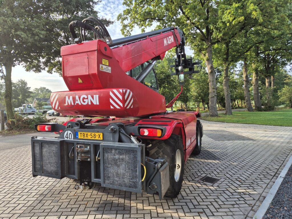 MAGNI RTH 5.21 SH - Телескопический погрузчик: фото 5 MAGNI RTH 5.21 SH - Телескопический погрузчик: фото 5