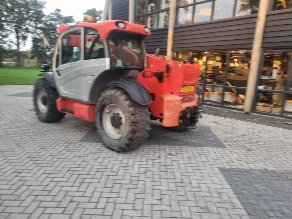 MANITOU MLT 840-137 - Телескопический погрузчик: фото 4 MANITOU MLT 840-137 - Телескопический погрузчик: фото 4