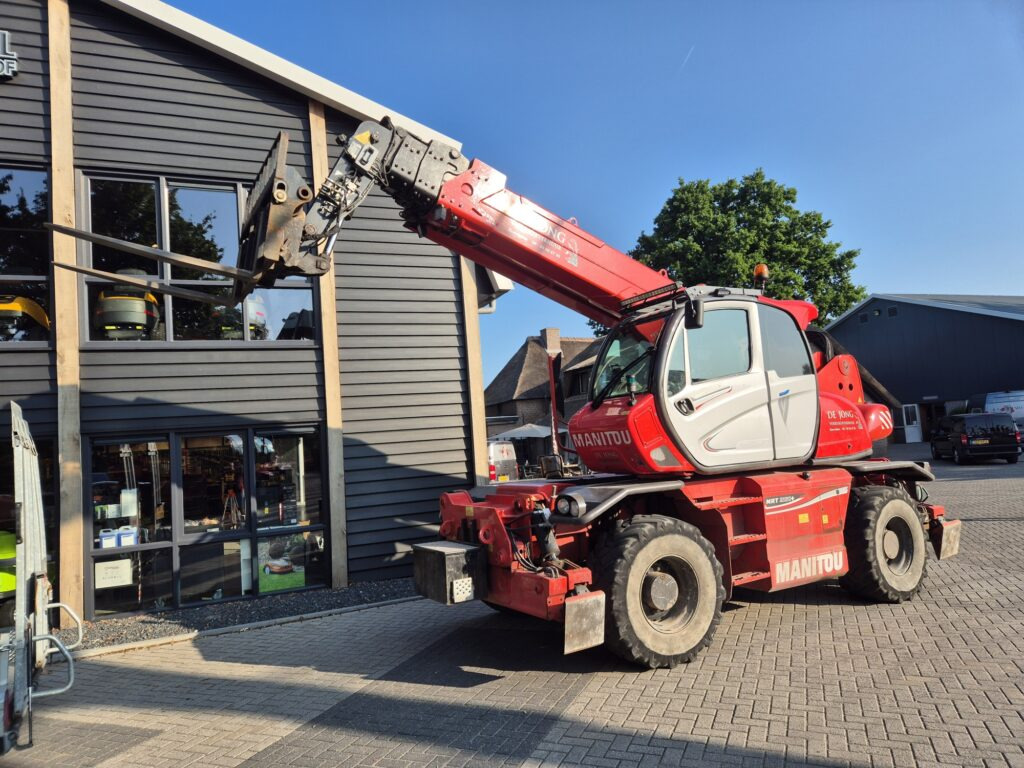 MANITOU MRT 2150+ privilege - Телескопический погрузчик: фото 1 MANITOU MRT 2150+ privilege - Телескопический погрузчик: фото 1