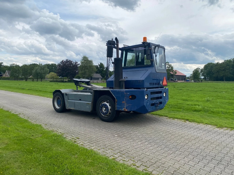 Sisu E TRX 182 | HYDROLIC | CENTRAL LUBRIGATION | NO RUST !!! - Терминальный тягач: фото 2 Sisu E TRX 182 | HYDROLIC | CENTRAL LUBRIGATION | NO RUST !!! - Терминальный тягач: фото 2