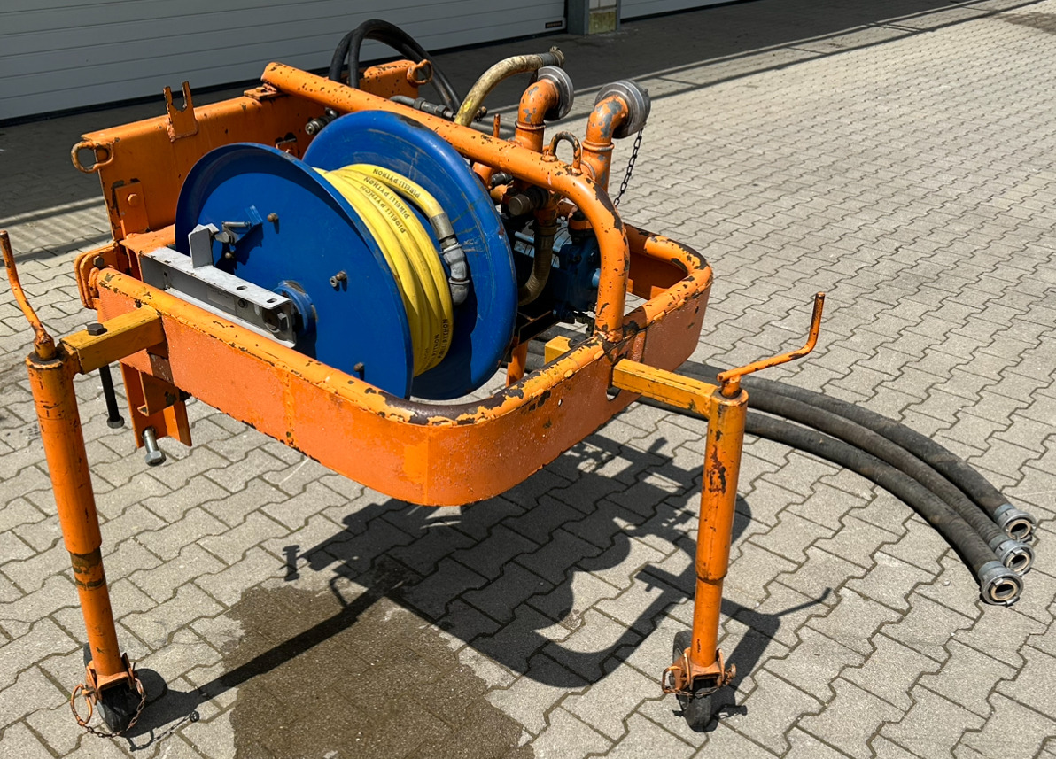Unimog Frontanbauwasserpumpe Deu. hyd. - Насос для воды: фото 3 Unimog Frontanbauwasserpumpe Deu. hyd. - Насос для воды: фото 3