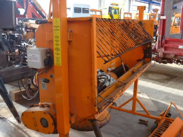 Unimog Salzstreuer Gmeiner 90WA - Разбрасыватель песка/ Соли: фото 4 Unimog Salzstreuer Gmeiner 90WA - Разбрасыватель песка/ Соли: фото 4