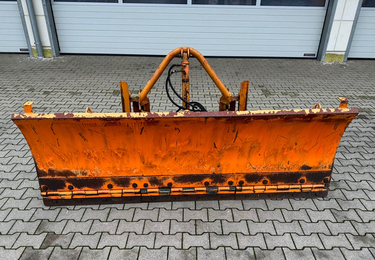 Unimog Schneepflug - Schneeschild Schmidt CP1 - Отвал для снега: фото 2 Unimog Schneepflug - Schneeschild Schmidt CP1 - Отвал для снега: фото 2