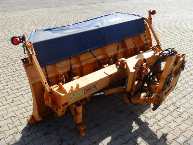 Unimog Schneepflug - Schneeschild Schmidt M30.3 - Отвал для снега: фото 3 Unimog Schneepflug - Schneeschild Schmidt M30.3 - Отвал для снега: фото 3