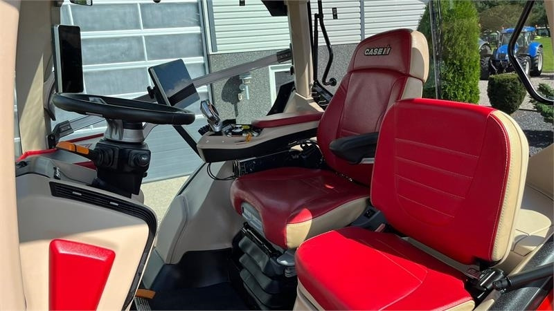 Case IH Optum 300 CVX AFS Connect med frontlift og SafeGua - Трактор: фото 3 Case IH Optum 300 CVX AFS Connect med frontlift og SafeGua - Трактор: фото 3