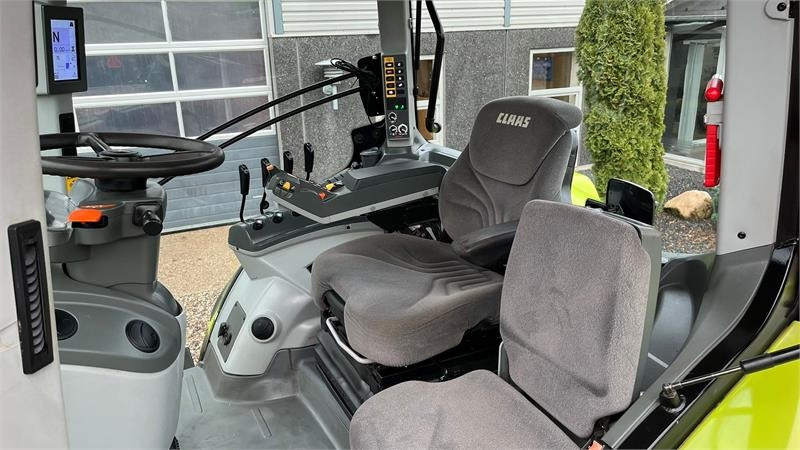 Claas Axion 830 Med frontlift. Velholdt traktor. - Трактор: фото 5 Claas Axion 830 Med frontlift. Velholdt traktor. - Трактор: фото 5