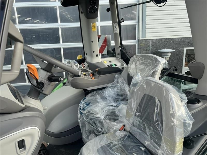 Deutz-fahr 9340 TTV WARRIOR, New and unused tractor - Трактор: фото 4 Deutz-fahr 9340 TTV WARRIOR, New and unused tractor - Трактор: фото 4