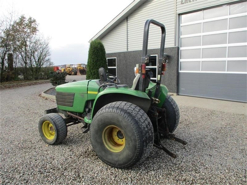 John Deere 4600 Med Græshjul - Трактор: фото 3 John Deere 4600 Med Græshjul - Трактор: фото 3