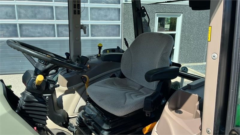 John Deere 5115M Med frontlæsser, som ny - Трактор: фото 5 John Deere 5115M Med frontlæsser, som ny - Трактор: фото 5