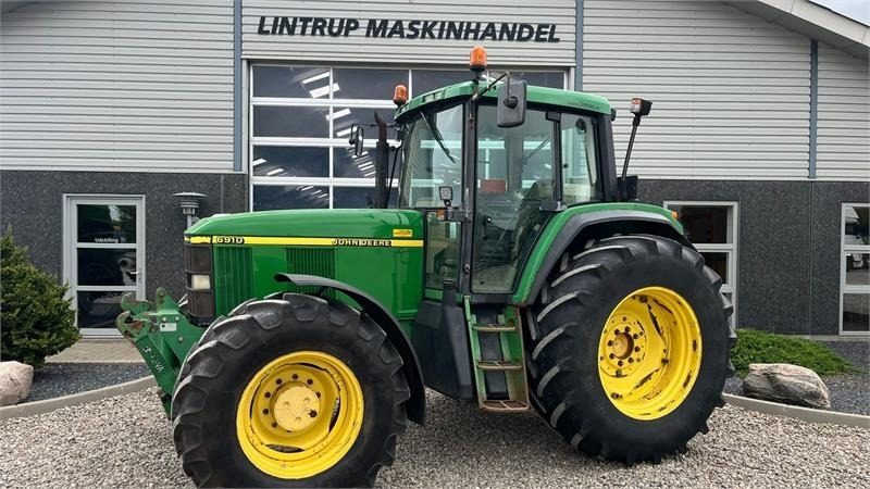 John Deere 6910 TLS, AutoQurd, Hjørnestops computer og frontl - Трактор: фото 1 John Deere 6910 TLS, AutoQurd, Hjørnestops computer og frontl - Трактор: фото 1