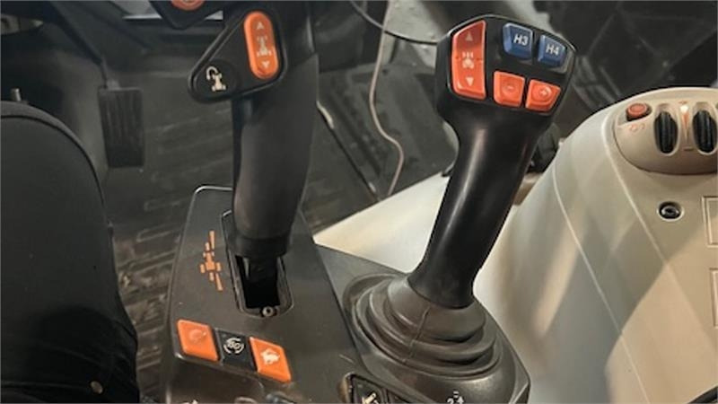 Трактор Massey Ferguson 7726 S DynaVT Med front læsser. Læsser er meget li: фото 8