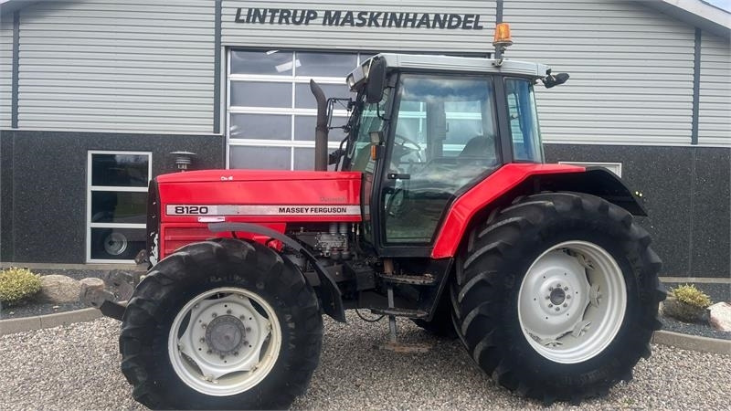 Massey Ferguson 8120 DYNA 4 Med frontlift  - Трактор: фото 1 Massey Ferguson 8120 DYNA 4 Med frontlift  - Трактор: фото 1