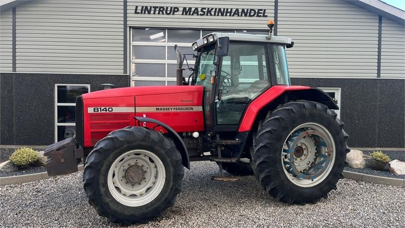 Massey Ferguson 8140 Dyna Shift  - Трактор: фото 1 Massey Ferguson 8140 Dyna Shift  - Трактор: фото 1
