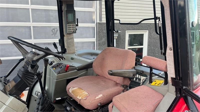 Massey Ferguson 8140 Dyna Shift  - Трактор: фото 5 Massey Ferguson 8140 Dyna Shift  - Трактор: фото 5