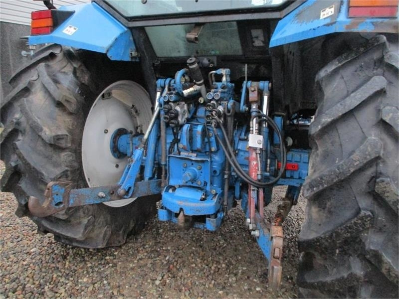 New Holland 7840 SLE, med rigtig god dæk montering og knap på - Трактор: фото 3 New Holland 7840 SLE, med rigtig god dæk montering og knap på - Трактор: фото 3