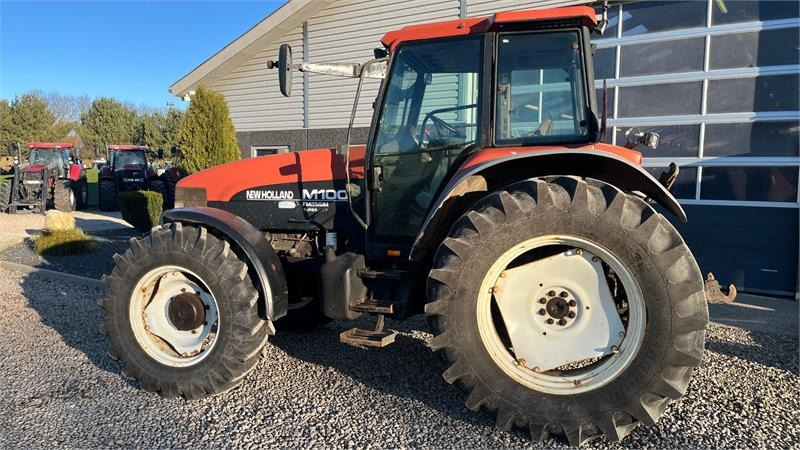 New Holland M100 Med frontlift og turbo - Трактор: фото 3 New Holland M100 Med frontlift og turbo - Трактор: фото 3