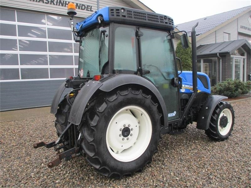 New Holland T4.80 F SuperSteear med aircondition og koblingsfr - Трактор: фото 5 New Holland T4.80 F SuperSteear med aircondition og koblingsfr - Трактор: фото 5
