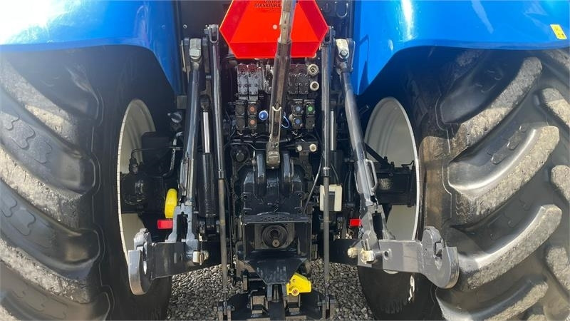 New Holland T7.270 AC med frontlift og frontlæsser - Трактор: фото 5 New Holland T7.270 AC med frontlift og frontlæsser - Трактор: фото 5