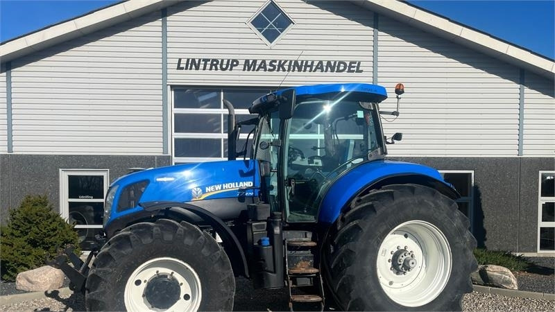 New Holland T7.270 AutoCommand med frontlift - Трактор: фото 1 New Holland T7.270 AutoCommand med frontlift - Трактор: фото 1