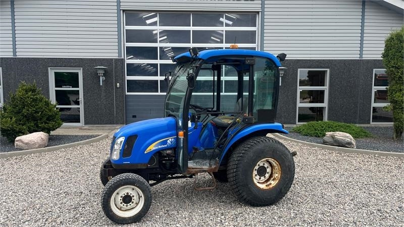 New Holland TC35DA - Трактор: фото 1 New Holland TC35DA - Трактор: фото 1