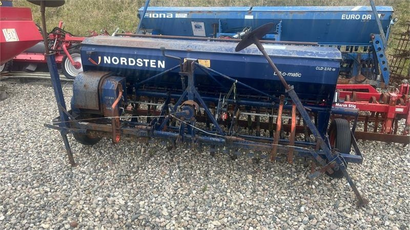 Nordsten CLB 250 - Сеялка: фото 1 Nordsten CLB 250 - Сеялка: фото 1