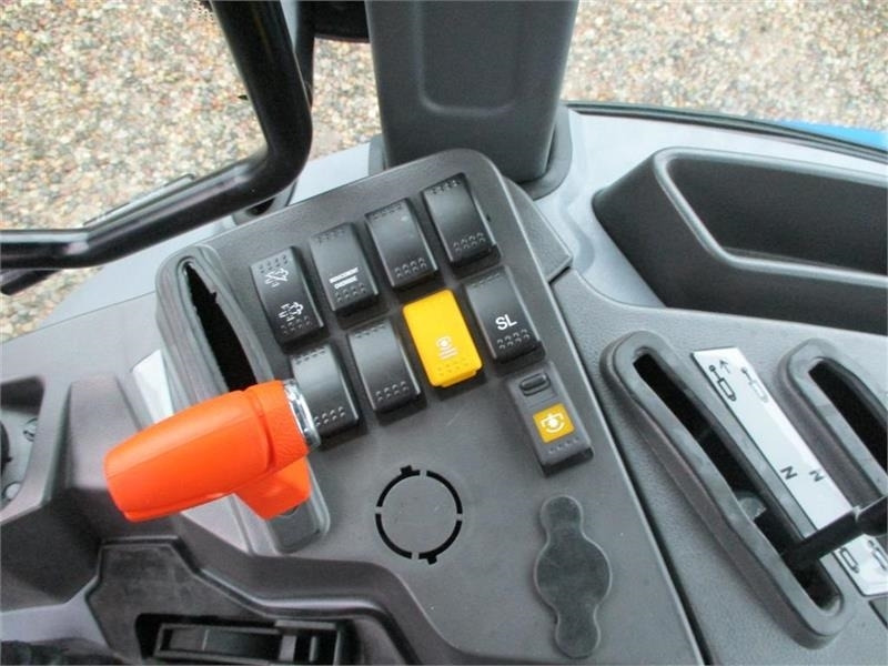 Трактор Solis 60 Med frontlift og frontPTO: фото 6