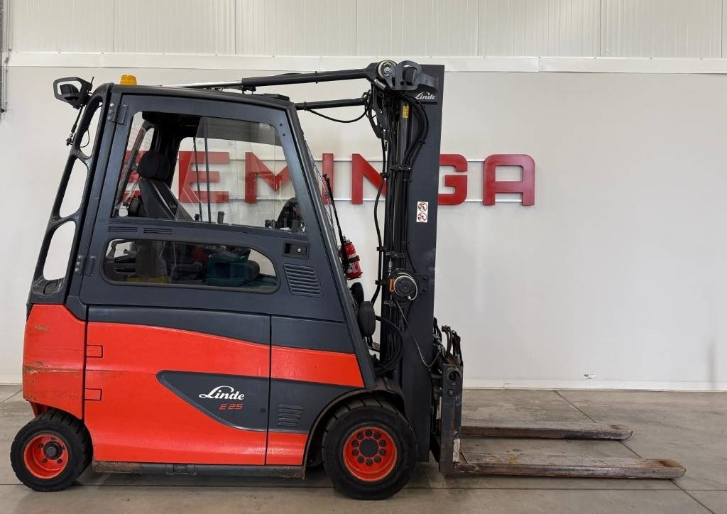 Linde 10984 - E25 - Электропогрузчик: фото 2 Linde 10984 - E25 - Электропогрузчик: фото 2