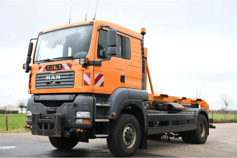 MAN TGA 18.350 4X4 BL HAAKARM/HOOKLIFT/ABROLLER!!KOMMUNAL!! - Крюковой мультилифт: фото 3 MAN TGA 18.350 4X4 BL HAAKARM/HOOKLIFT/ABROLLER!!KOMMUNAL!! - Крюковой мультилифт: фото 3