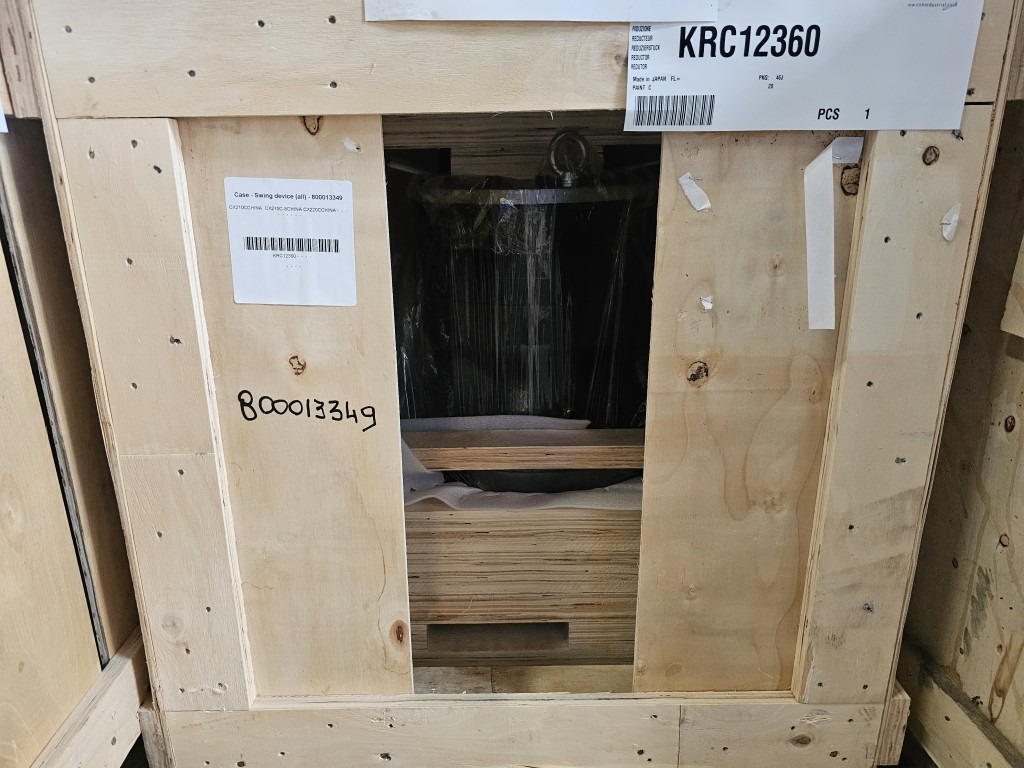 Case KRC12360 - KRC10650 - Поворотный редуктор для Строительной техники: фото 2 Case KRC12360 - KRC10650 - Поворотный редуктор для Строительной техники: фото 2