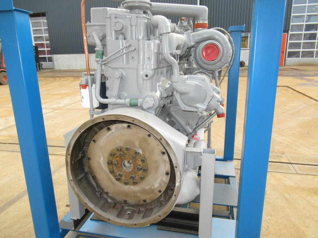 Двигатель для Строительной техники Cummins NTA855-C-360 -: фото 8