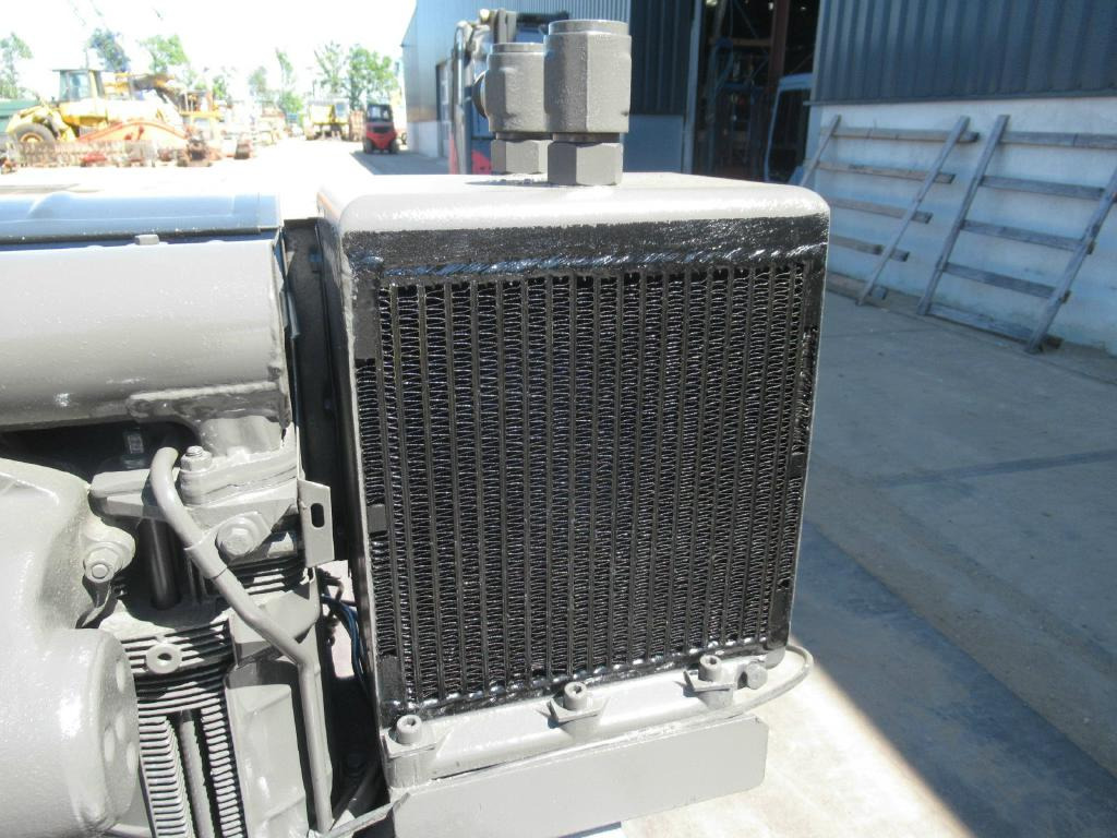 Deutz F6L413FR - - Двигатель для Строительной техники: фото 2 Deutz F6L413FR - - Двигатель для Строительной техники: фото 2